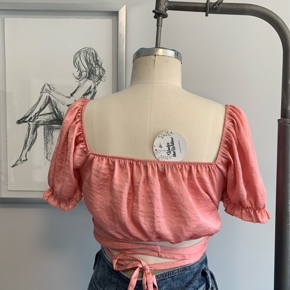 New Coquette Crop Top by Blue Blush - Picture 4 of 6